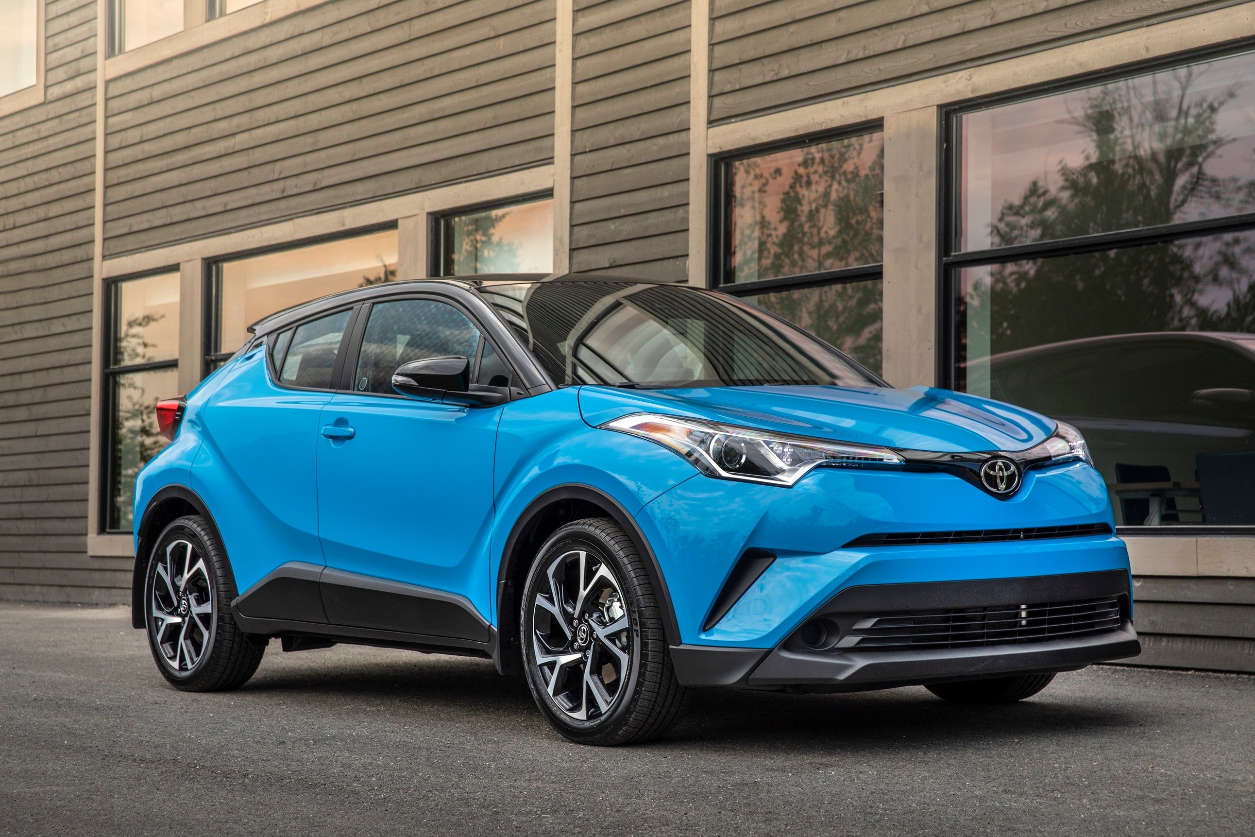 2019_Toyota_C-HR.jpg