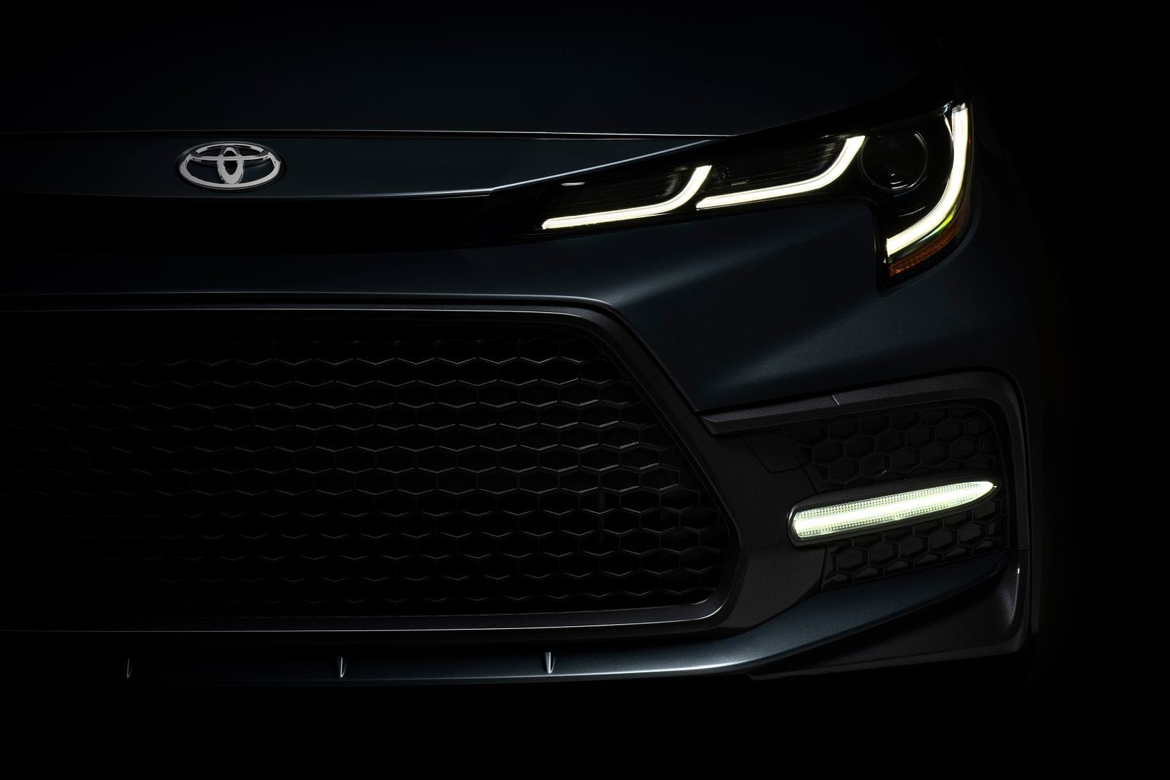 2020_Toyota_Corolla_Teaser_FINAL_C5091591F5A2C0515351141151A8DEA5CEC816DE_dc7e044a-433d-4744-8476-a877598e1ae5-prv.jpg